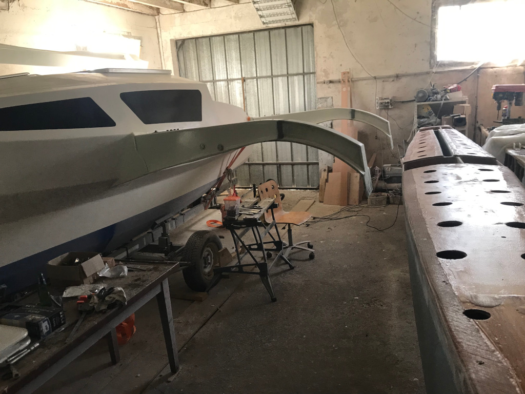 flotteur babord prêt pour assemblage